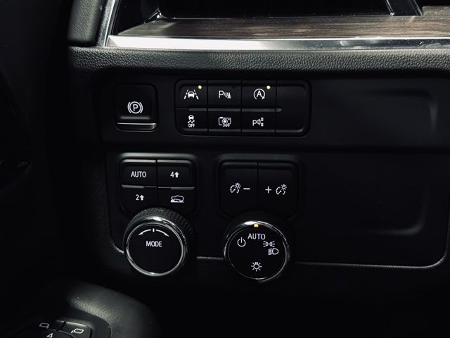 2025 CHEVROLET TAHOE - Image 33