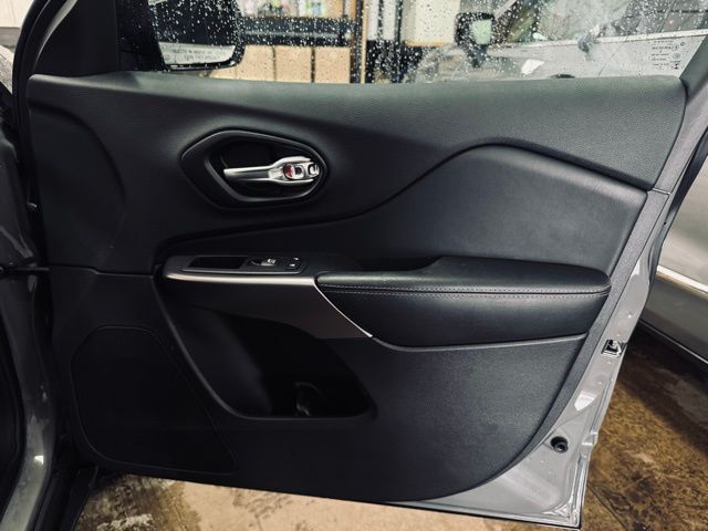 2022 JEEP CHEROKEE - Image 15