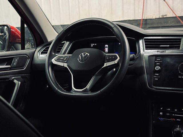 2022 VOLKSWAGEN TIGUAN - Image 21
