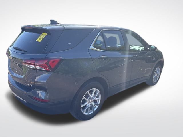 2023 Chevrolet Equinox LT photo 4