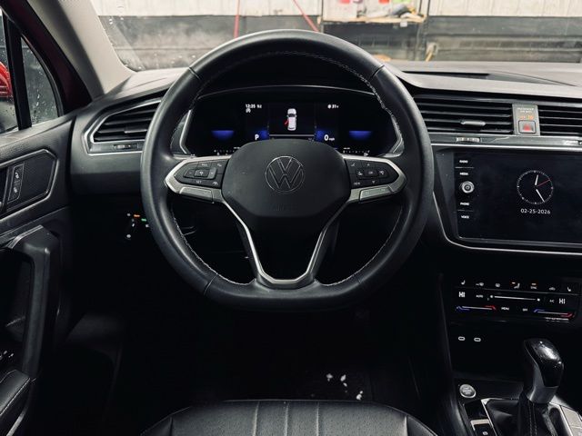 2022 VOLKSWAGEN TIGUAN - Image 22