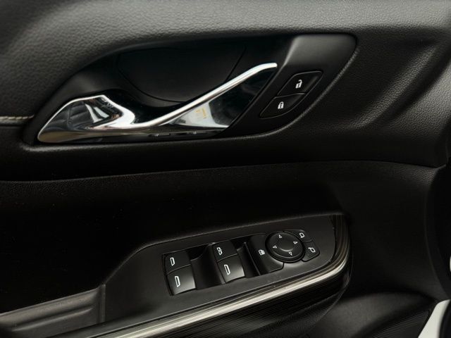 2019 GMC ACADIA - Image 15