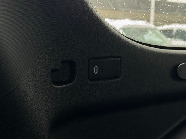 2021 GMC YUKON - Image 22