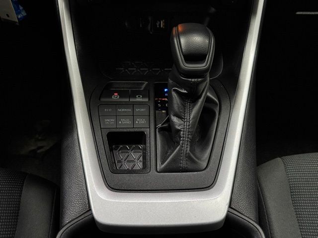 2024 TOYOTA RAV4 - Image 27