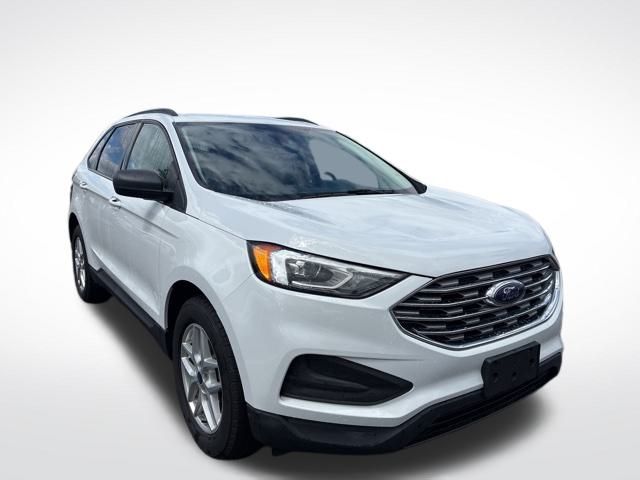2022 Ford Edge SE photo 3
