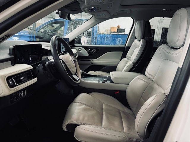 2025 LINCOLN AVIATOR - Image 17