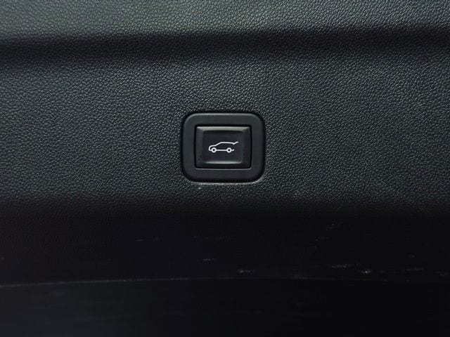 2025 CHEVROLET TAHOE - Image 12