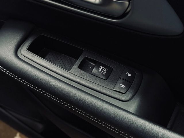 2025 CHRYSLER PACIFICA - Image 16