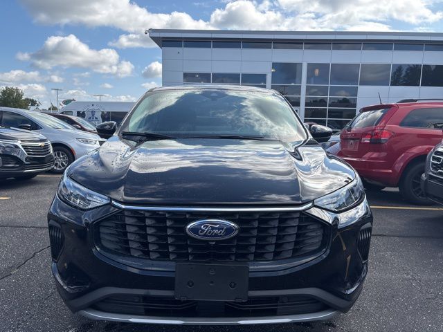 2023 Ford Escape Active photo 2