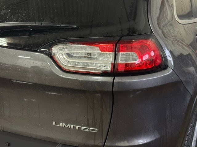 2017 JEEP CHEROKEE - Image 6