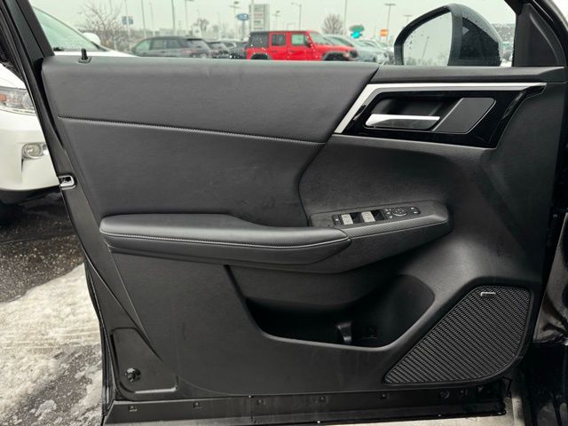 2025 MITSUBISHI OUTLANDER - Image 12