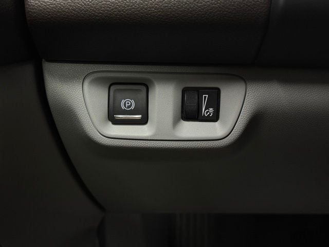 2023 GMC ACADIA - Image 28