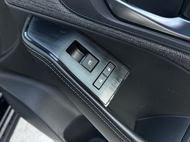 2023 NISSAN ROGUE - Image 13