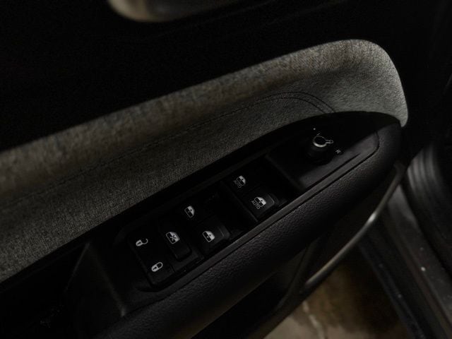 2022 JEEP COMPASS - Image 13