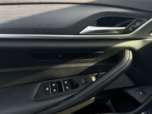 2023 BMW 540I - Image 13