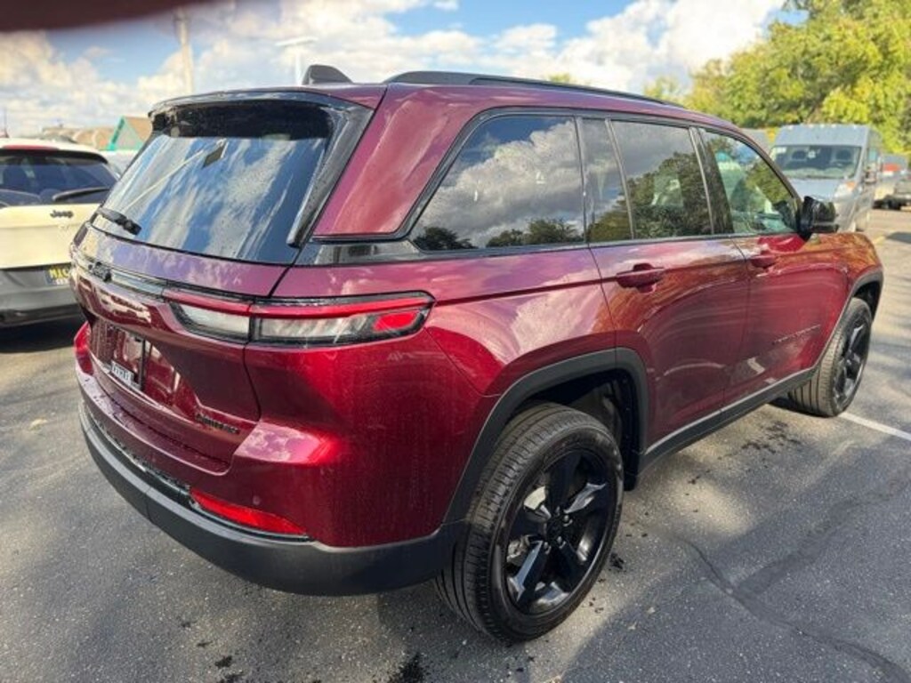 New 2025 Jeep Grand Cherokee Limited SUV