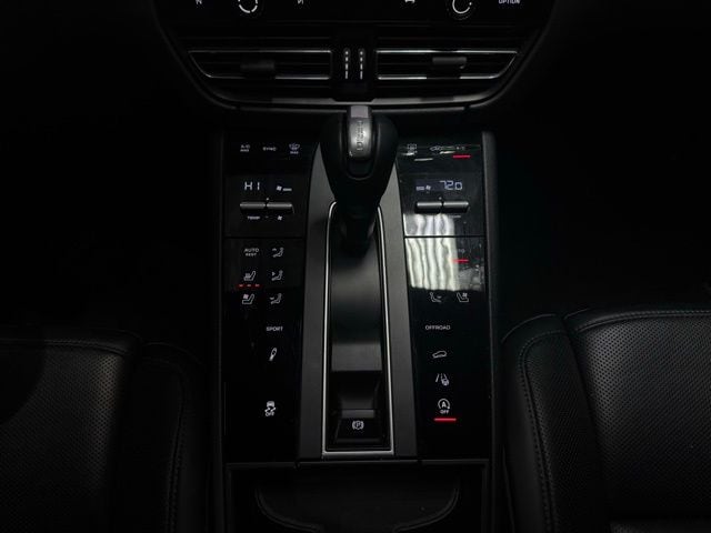 2024 PORSCHE MACAN - Image 33