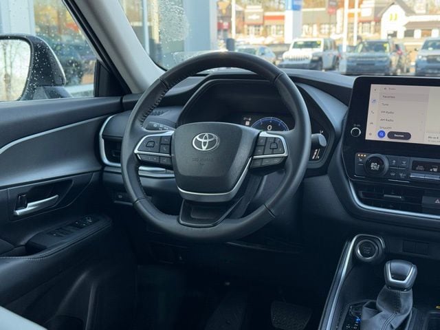 2025 TOYOTA GRAND HIGHLANDER - Image 24
