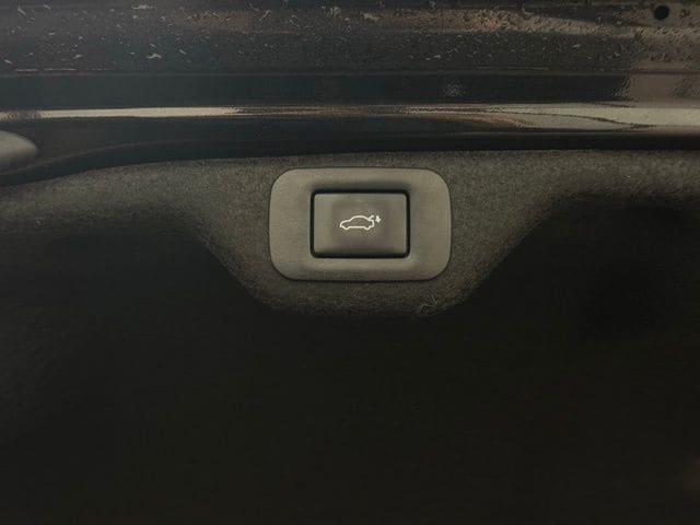 2023 LEXUS ES - Image 11