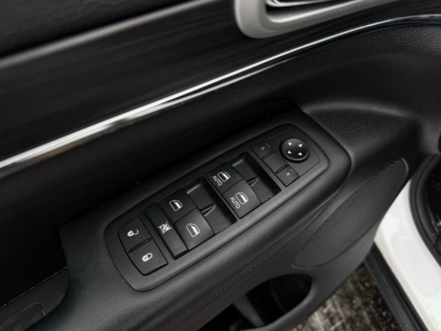 2019 JEEP GRAND CHEROKEE - Image 14