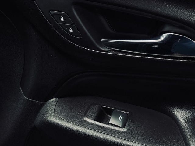 2019 CHEVROLET EQUINOX - Image 16