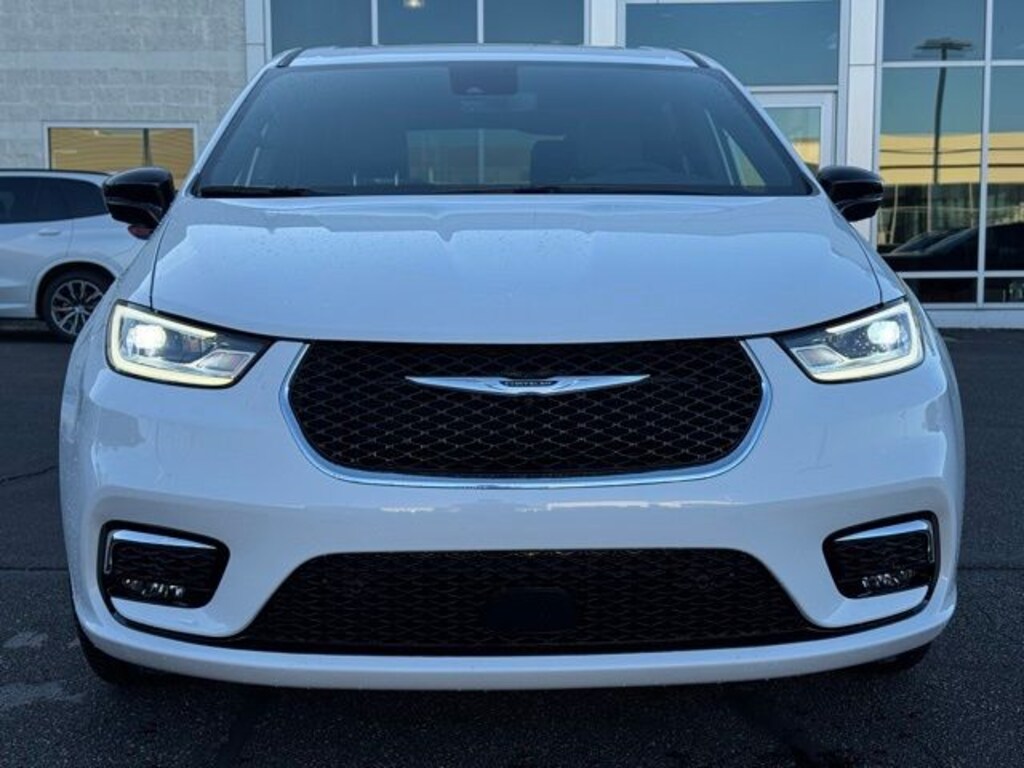 New 2026 Chrysler Pacifica Select Van Passenger Van