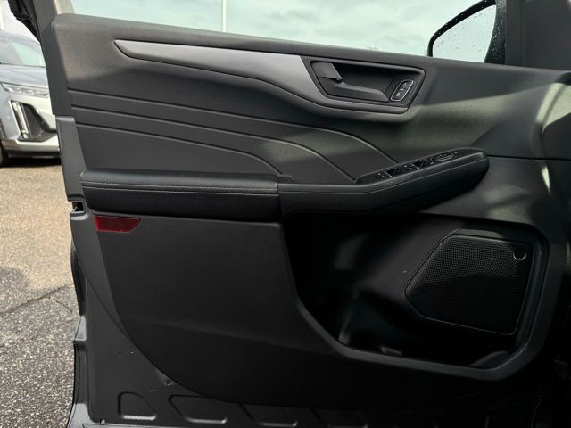 2023 FORD ESCAPE - Image 12