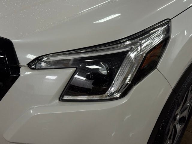 2023 SUBARU FORESTER - Image 2