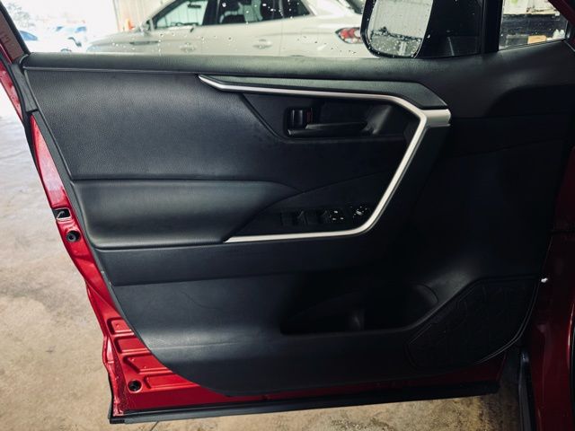 2024 TOYOTA RAV4 - Image 10