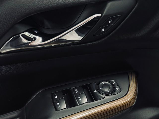 2023 GMC ACADIA - Image 14