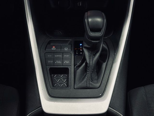 2024 TOYOTA RAV4 - Image 27