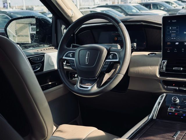2024 LINCOLN NAVIGATOR L - Image 30