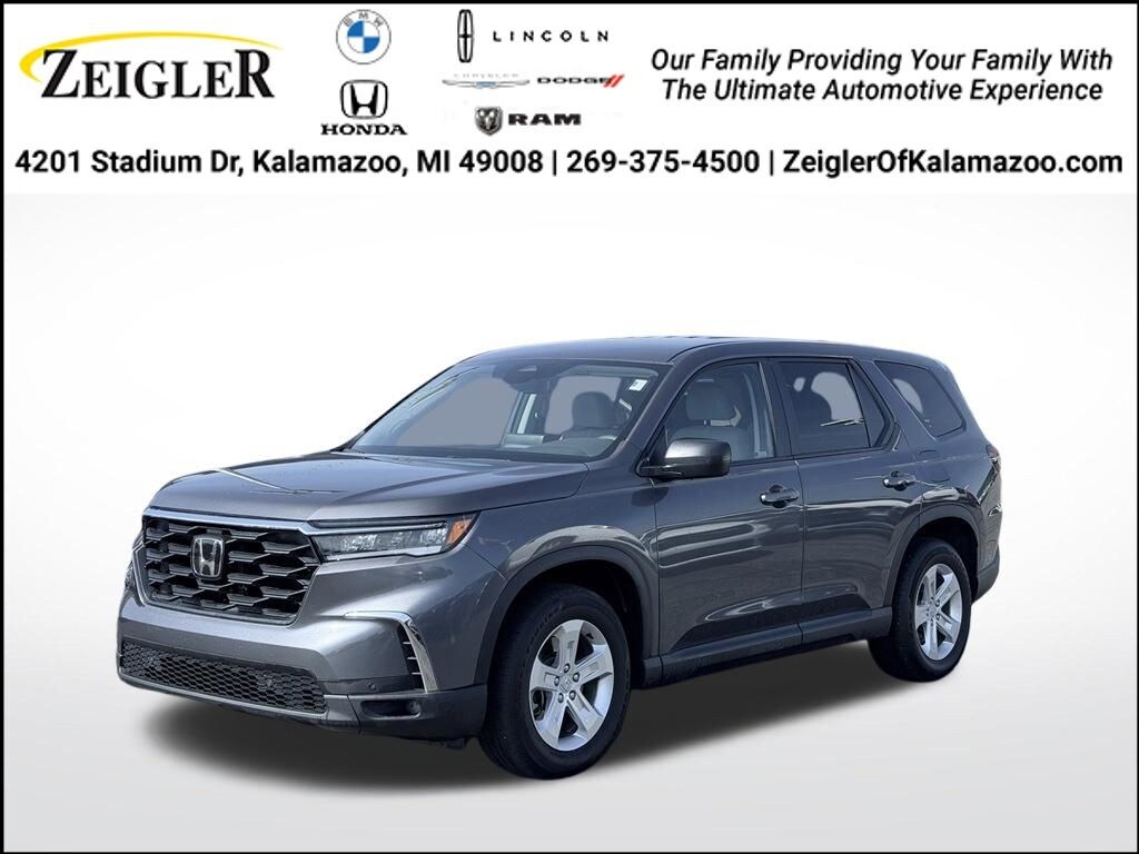 Used 2023 Honda Pilot LX SUV