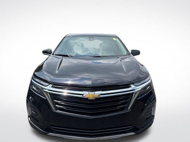2022 Chevrolet Equinox LT photo 2