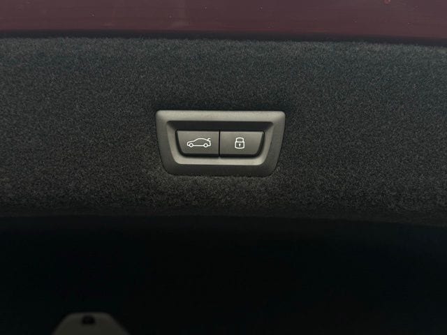 2023 BMW 760I - Image 11