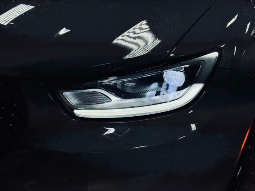 Certified 2025 Chrysler Pacifica Limited Van Passenger Van