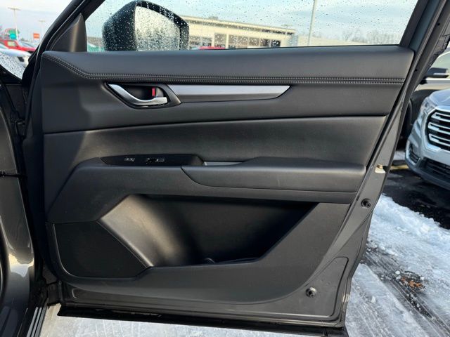 2025 MAZDA CX-5 - Image 13