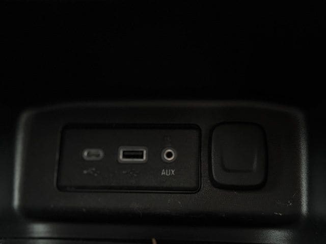 2023 CHEVROLET EQUINOX - Image 29