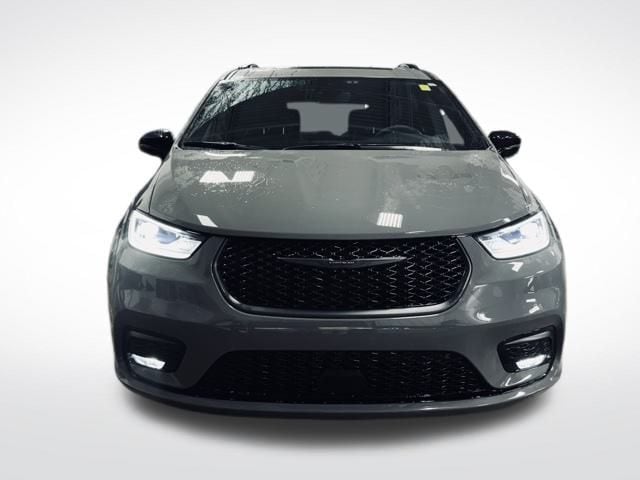 2025 CHRYSLER PACIFICA - Image 4