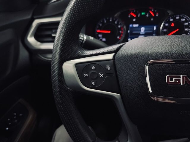 2023 GMC ACADIA - Image 28