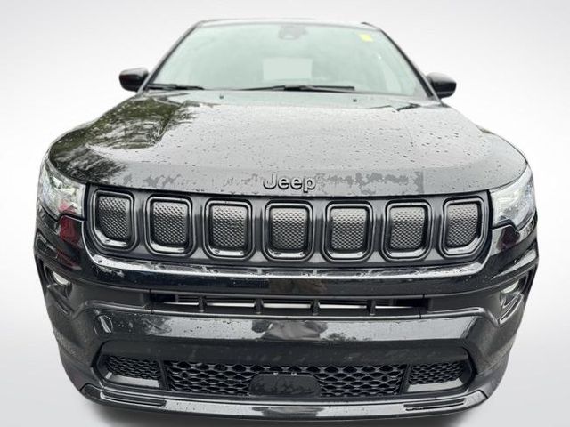2022 Jeep Compass Latitude photo 3