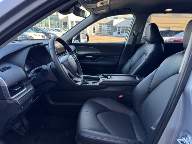 2025 TOYOTA GRAND HIGHLANDER - Image 14