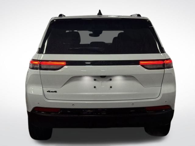 2023 JEEP GRAND CHEROKEE - Image 8