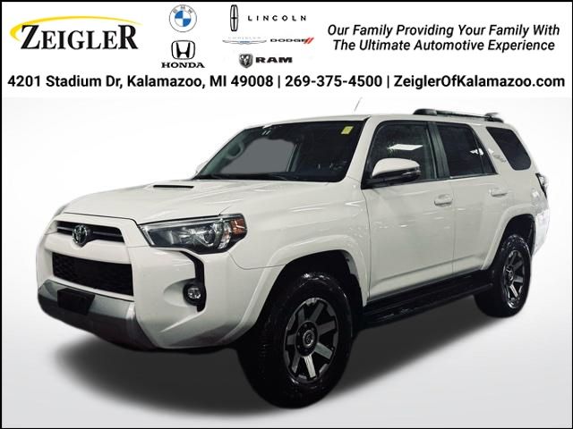 2024 TOYOTA 4RUNNER - Image 1