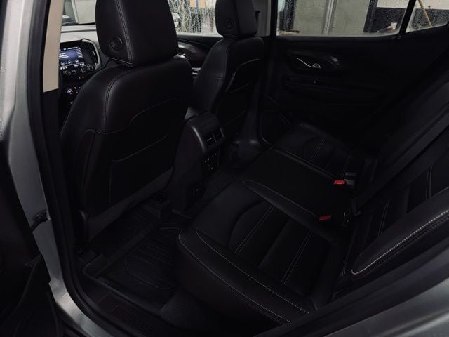 2023 GMC TERRAIN - Image 20
