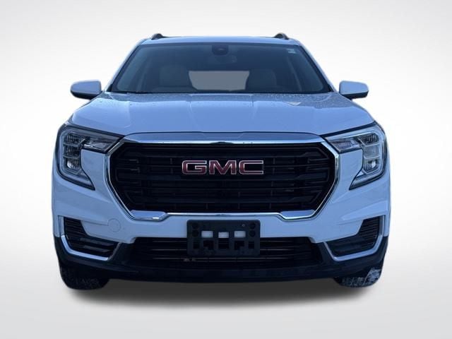 2023 GMC TERRAIN - Image 3