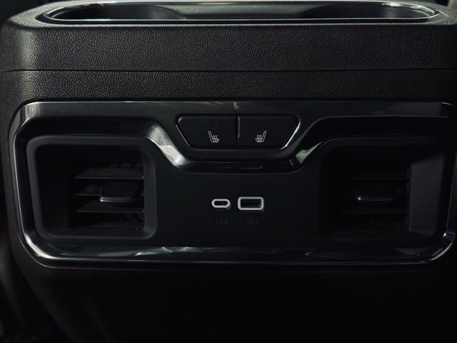 2024 GMC SIERRA HD - Image 23