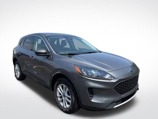 2022 Ford Escape SE photo 3