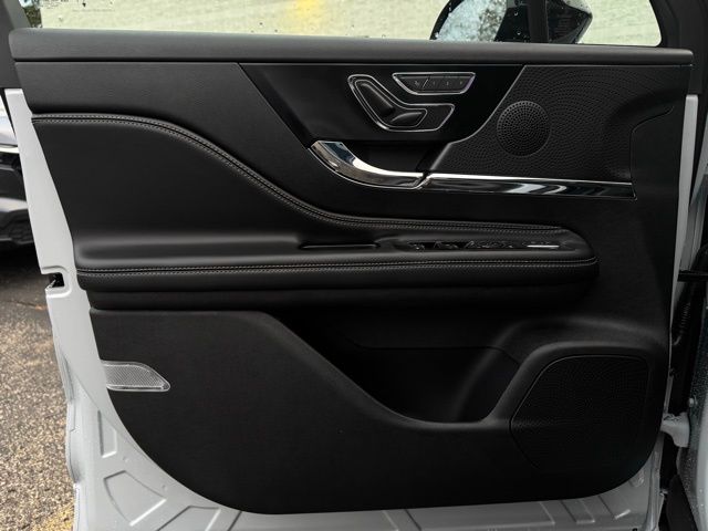 2022 LINCOLN CORSAIR - Image 12