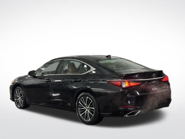 2023 LEXUS ES - Image 9